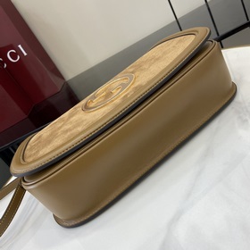 Новая модель Средняя сумка из серии Gucci Blondie Новая сумка из 