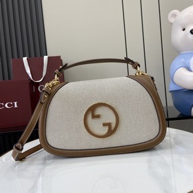Новая модель Средняя сумка из серии Gucci Blondie Новая сумка из