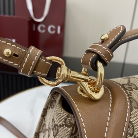Новая модель Средняя сумка из серии Gucci Blondie Новая сумка из 