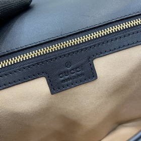 Новая модель Средняя сумка из серии Gucci Blondie Новая сумка из 