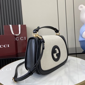 Новая модель Средняя сумка из серии Gucci Blondie Новая сумка из 