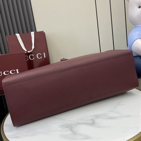 Новая модель В серии сумок Gucci Zhenxuan представлена новая сумк