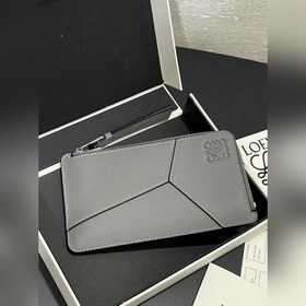 Мужской кошелек на молнии Этот кошелек вдохновлен сумкамиз серии 