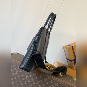 M59159 Черный, высший сорт, чип с кодом. Этот портфель изготовлен
