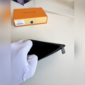 Оригинальный зарубежный товар M82068 черного цвета, эксклюзивная 