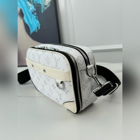 Зарубежный оригинал M31069 Размеры： 24 × 16 × 8 см