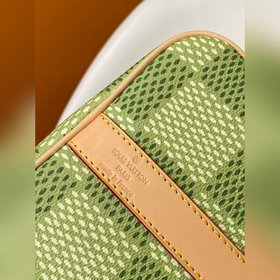 Динамичный чип, подлинный оригинал N40671. Эта сумка Keepall Band