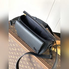 M83563 Черный, высший сорт, чип с кодом. Мини-сумка Pilot из зерн