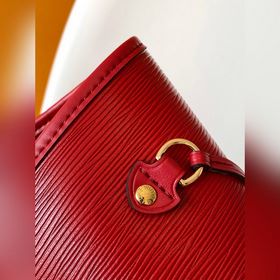 Динамичная сумка Neverfull среднего размера с волнистым узором M1