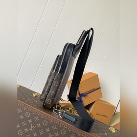Высококачественный оригинал с кодом M46327. Модель Avenue из ткан