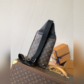 Высококачественный оригинал с кодом M46327. Модель Avenue из ткан