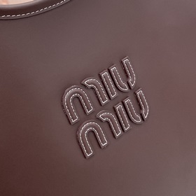 Новая модель Женская сумка через плечо Miu IVY из кожи быка Эта к