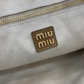 Новая модель Женская сумка через плечо Miu IVY из кожи быка Эта к