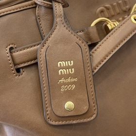 Новая модель Оригинальная кожаная сумка Miu из овечьей кожи Nappa