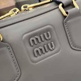 Новая модель MIU Эффект черного боулинга! Женская сумка Miu Arca