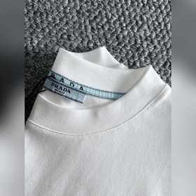 Prada 2025ss новейшая модель короткорукавной футболки, оригинальн