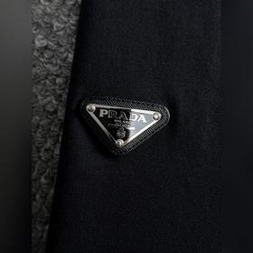 Prada 2025ss новейшая модель короткорукавной футболки, оригинальн
