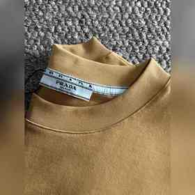 Prada 2025ss новейшая модель короткорукавой футболки, оригинальна