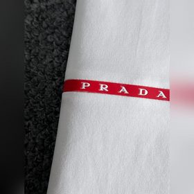 Prada 2025ss новейшая модель короткорукавной футболки, оригинальн