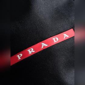 Prada 2025ss новейшая модель короткорукавой футболки, оригинальна