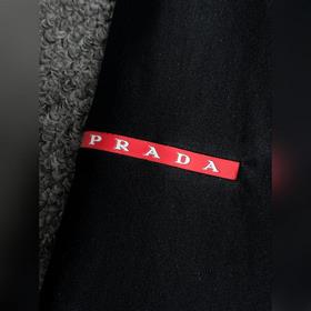 Prada 2025ss новейшая модель короткорукавой футболки, оригинальна