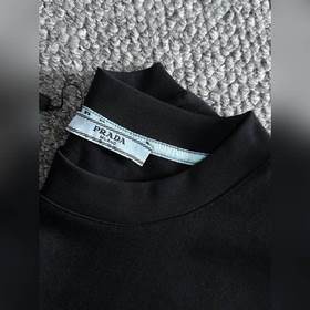 Prada 2025ss новейшая модель короткорукавой футболки, оригинальна