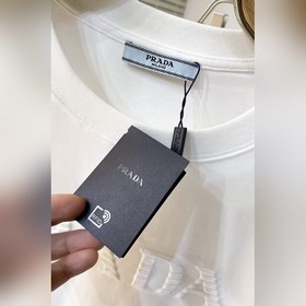 J626 PA Prada 25SS весна-лето, новая модель с круглым вырезом и к