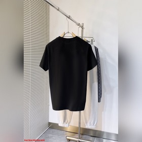 J626 PA Prada 25SS весна-лето, новая модель с круглым вырезом и к