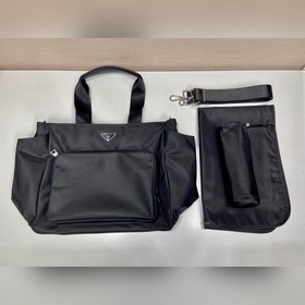 Классическая сумка для мамы 1BG102 Эта сумка для мам изготовлена