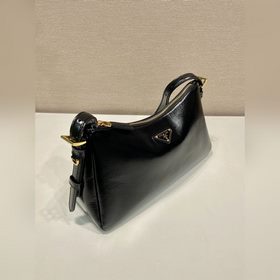 Новая сумка Aimee под мышку 1BC229 из морщинистой кожи Эта сумка
