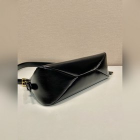 Новая сумка Aimee под мышку 1BC229 из морщинистой кожи Эта сумка