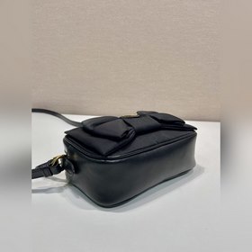 Сумка через плечо Butterfly 1BC242 Эта сумка через плечо с бабоч