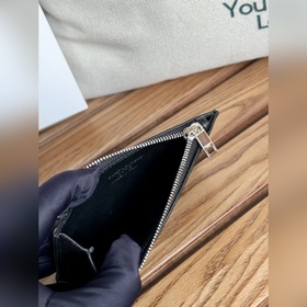 Картодержатель YSL SAINT LAURENT из кожи с узором виде шариков Ка