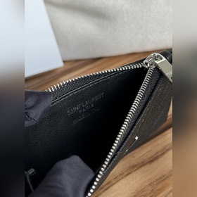 Картодержатель YSL SAINT LAURENT из кожи с узором виде шариков Ка