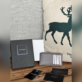 Картодержатель YSL SAINT LAURENT из кожи с узором виде шариков Ка