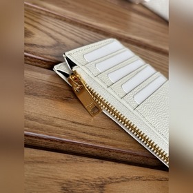 Картодержатель YSL SAINT LAURENT из кожи с узором виде шариков Ка