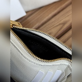Картодержатель YSL SAINT LAURENT из кожи с узором виде шариков Ка