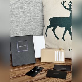 Карточный чехол YSL SAINT LAURENT из кожи с узором виде шариков К