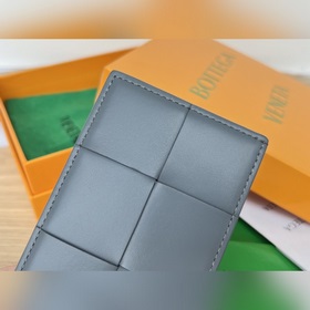 Новый большой кожаный кошелек BV 649597. Простой кошелек для хран