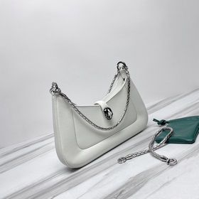 Серия SERPENTI BAIA — стильная сумка под мышку с двумя съемными ц