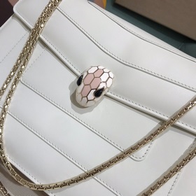 Bvlgari обновленная версия из мягкой и нежной кожи, вдохновленная