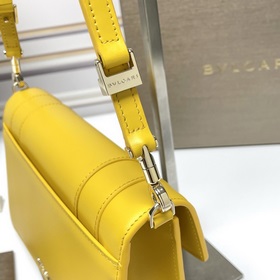BVLGARI Чип-версия BVLGA** SERPENTI FOREVER Сумка через плечо и