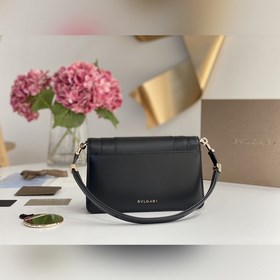 BVLGARI 【B家】 Новинка EAST-WEST, новая коллекция сумок лета 2022 