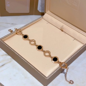 Браслет Bulgari из V-золота. Серия DIVAS DREAM от BVLGARI. Идеаль