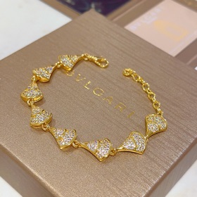 Браслет Bulgari из V-золота. Серия DIVAS DREAM от BVLGARI. Идеаль