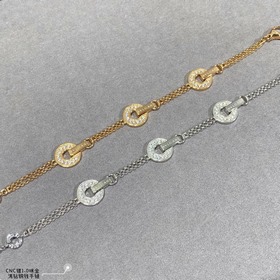 Браслет Bulgari с бриллиантами в форме монет. Этот браслет имеет 