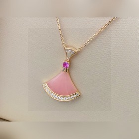 Bulgari, ограниченная серия, натуральный розовый камень, колье-юб