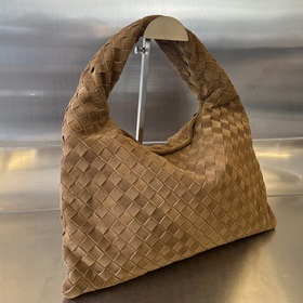 #Bv Yangjin Small HOP Bag 763966 Корпус и ручка изготовлены из це