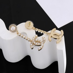 Chanel серьги-гвоздики, точная копия оригинала, высококачественна
