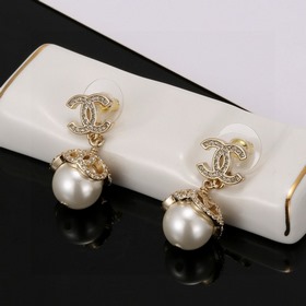 Chanel сережки-гвоздики, высококачественная копия оригинала, изго